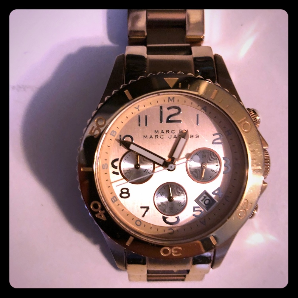 Rose gold marc jacobs watch